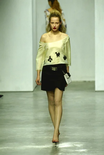 Look 16